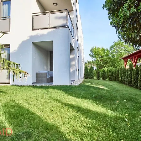 Apartment Vanessa Apartman - Hostaid *